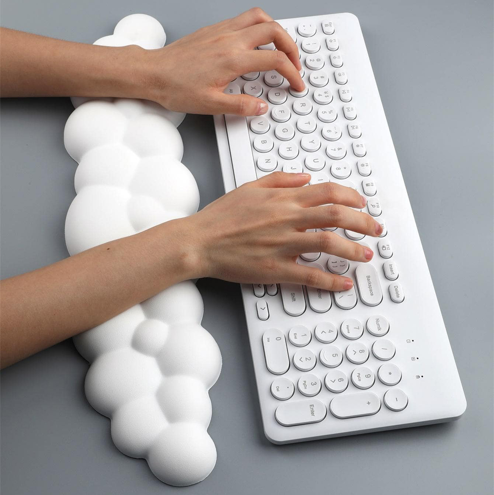 Mouse pad with wrist rest keyb - огляд і ціна Gaming Console Cloud